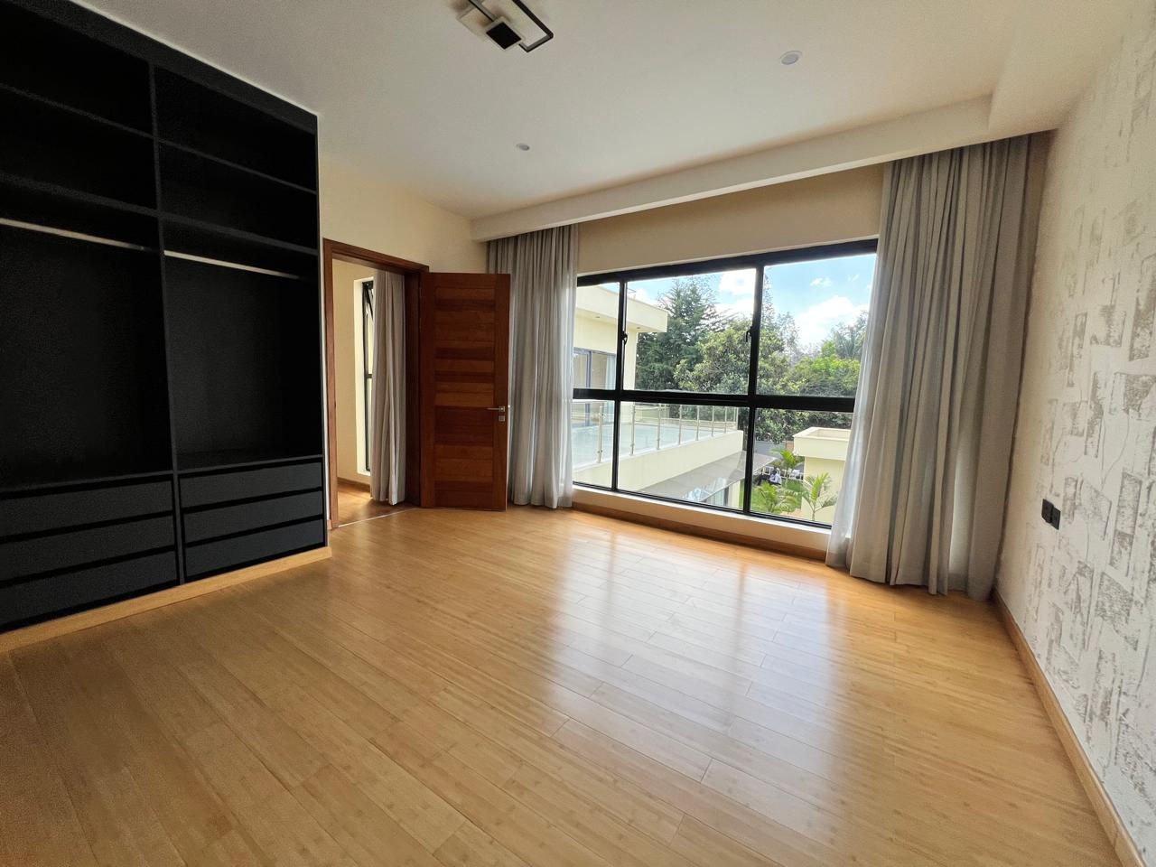 5-Bedroom+DSQ