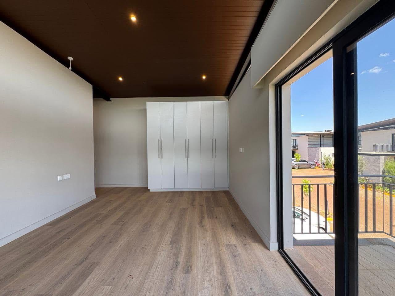 4 Bedroom
