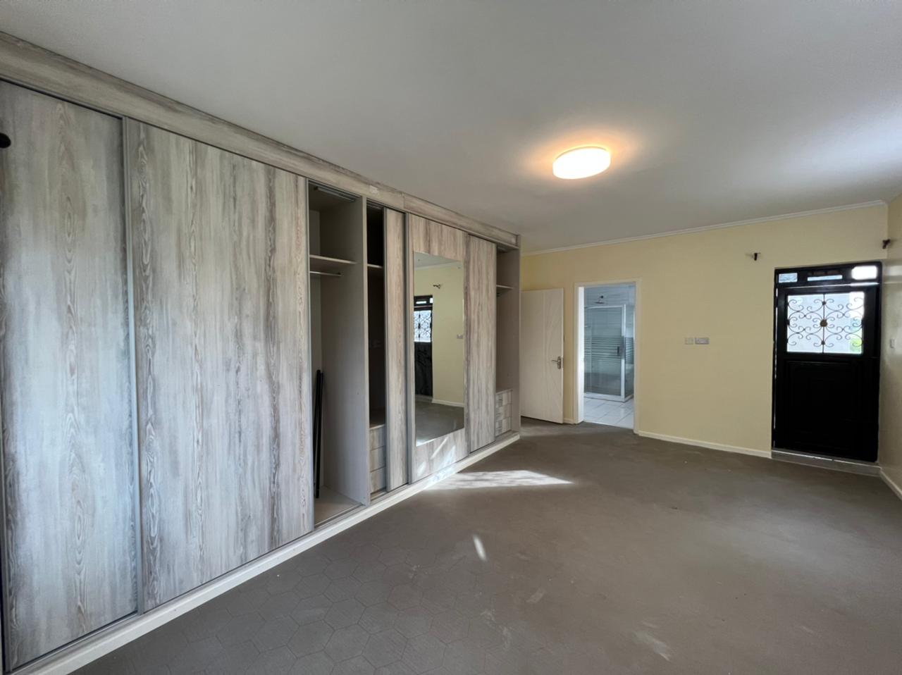 4-Bedroom