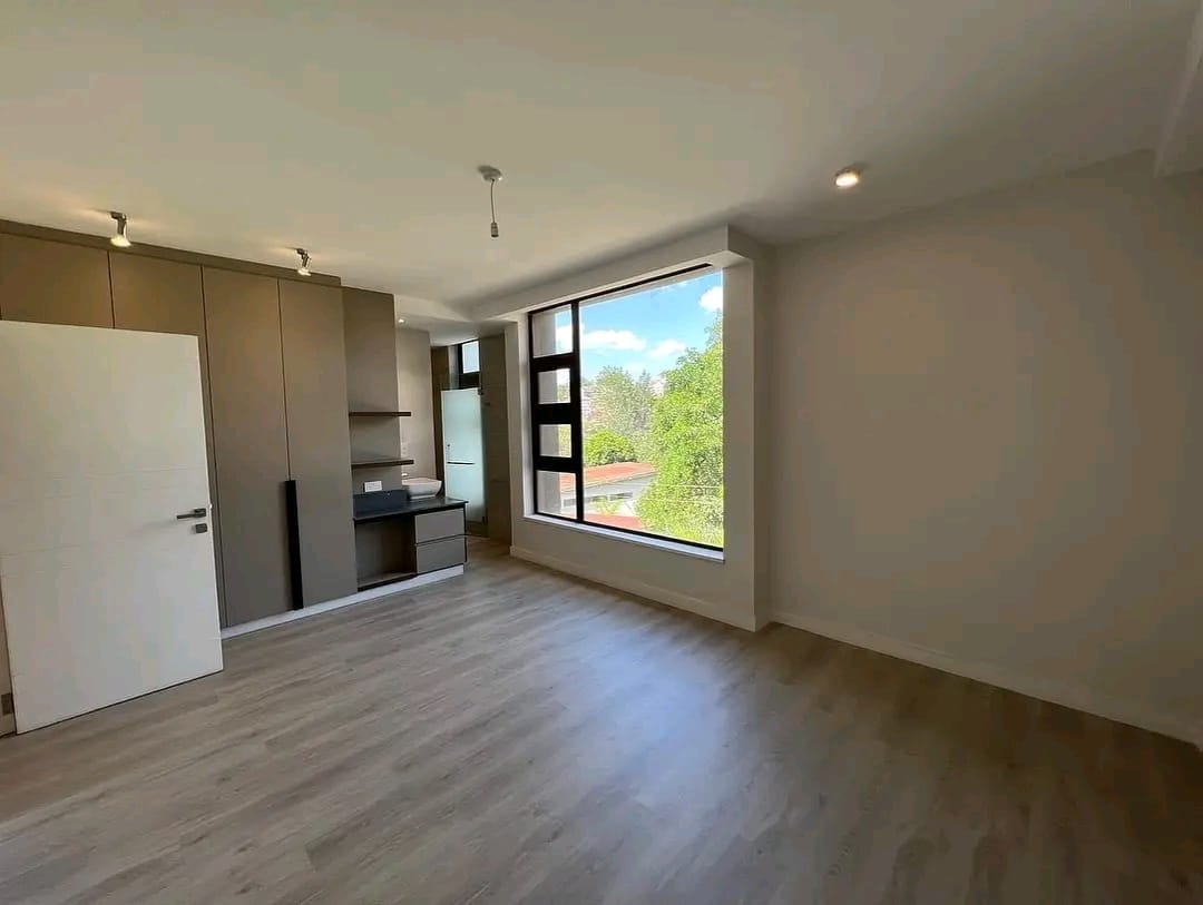4-Bedroom Villa
