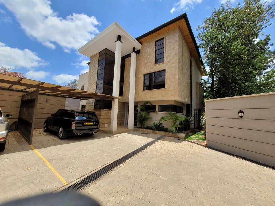 5 Bedroom Plus DSQ