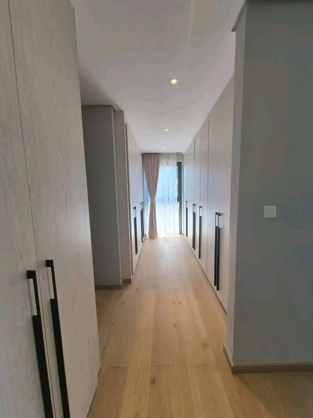 4 Bedroom Water Villa