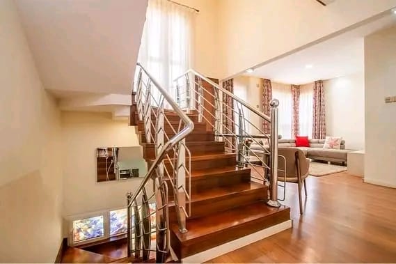 4-Bedroom+DSQ