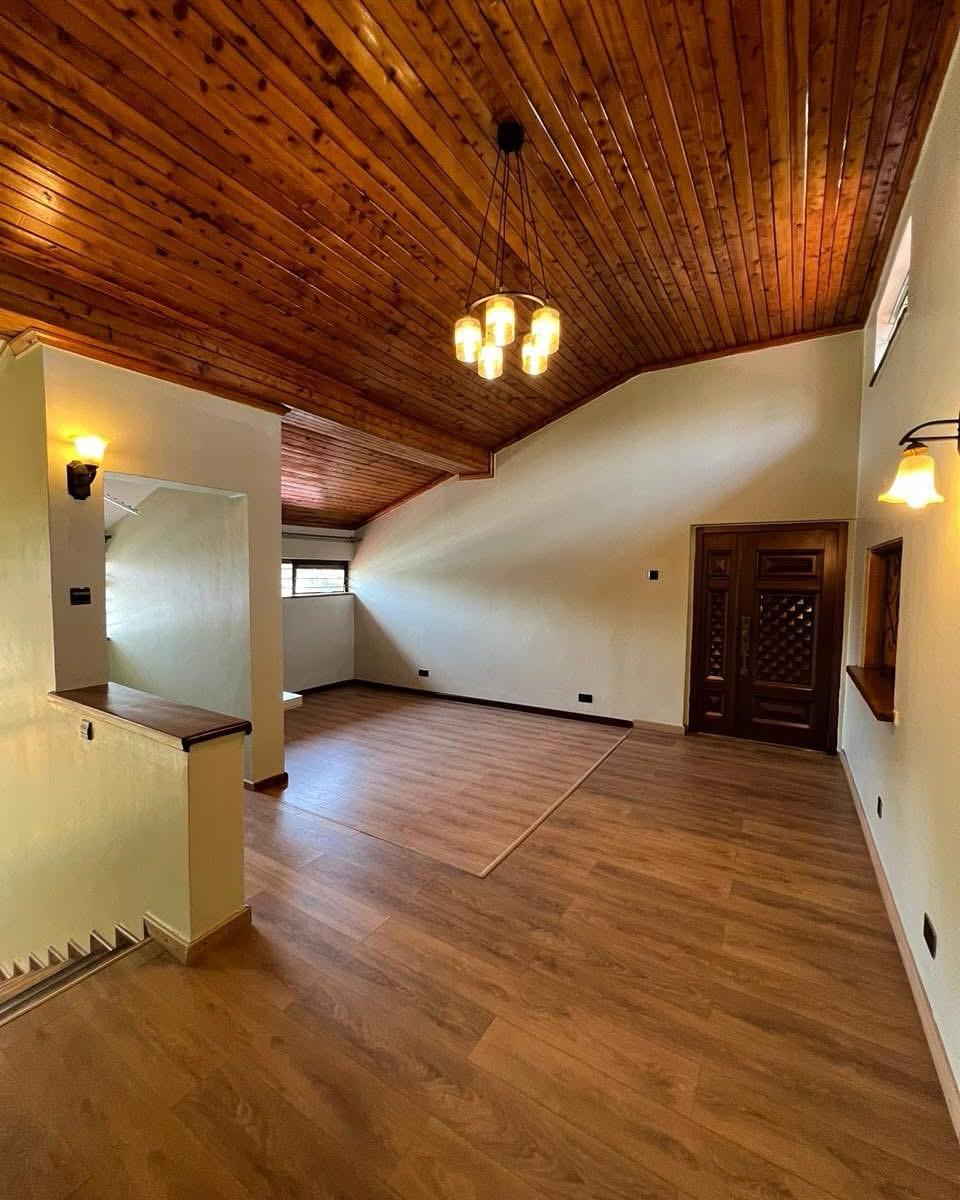 5 Bedroom
