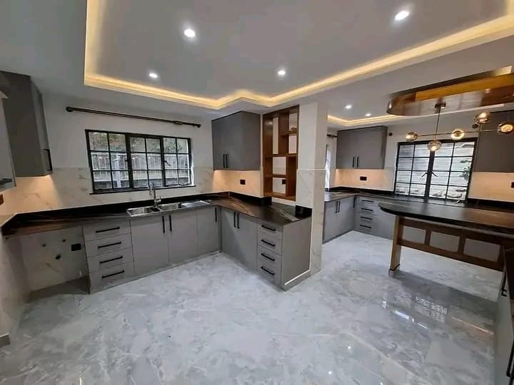 5-Bedroom+DSQ