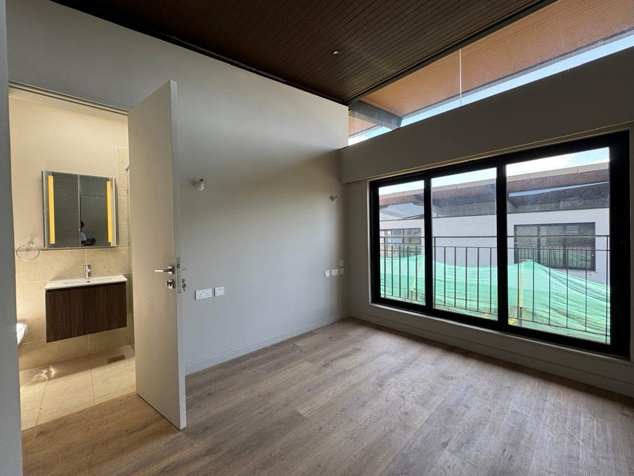 4 Bedroom