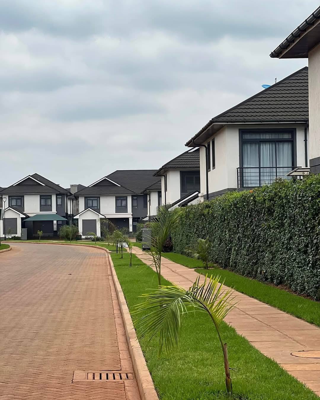 4-Bedroom and DSQ