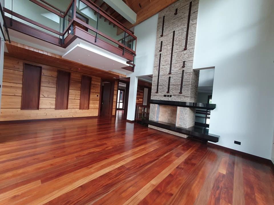 5 Bedroom