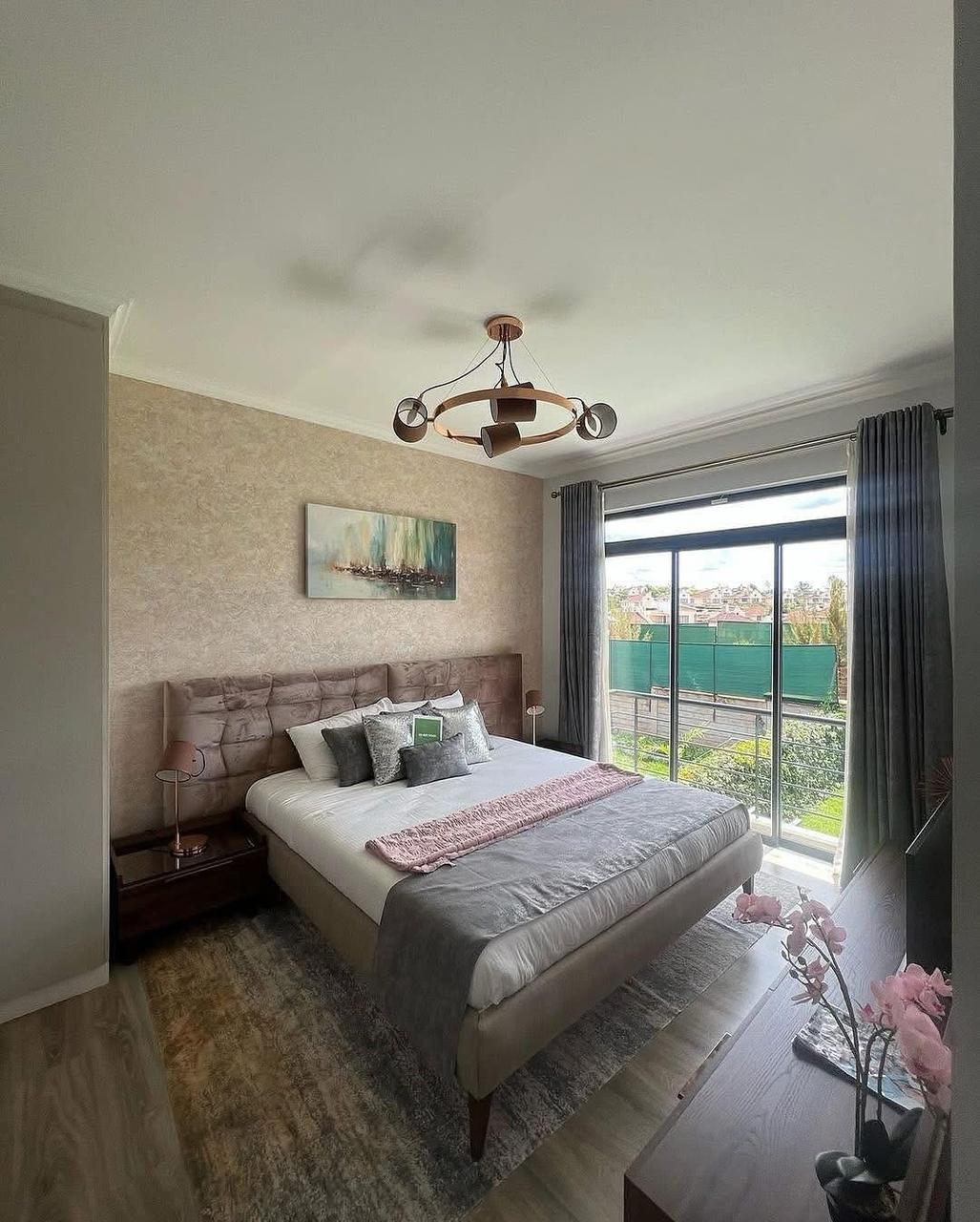 4 Bedroom and DSQ