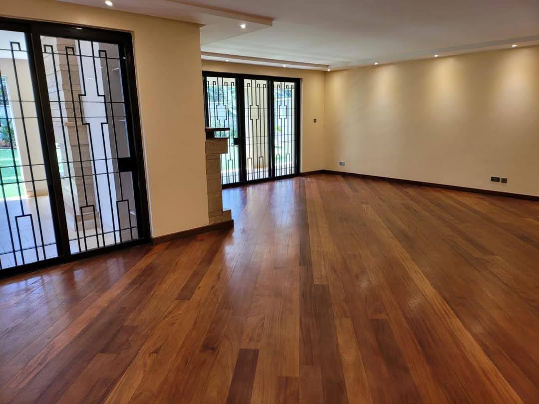 5 Bedroom Plus DSQ