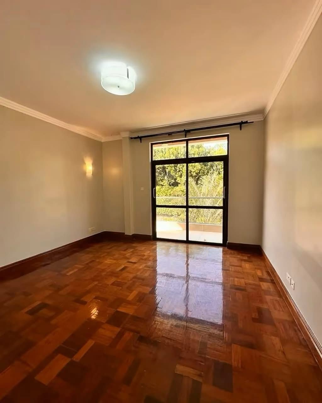 5 Bedroom Villa