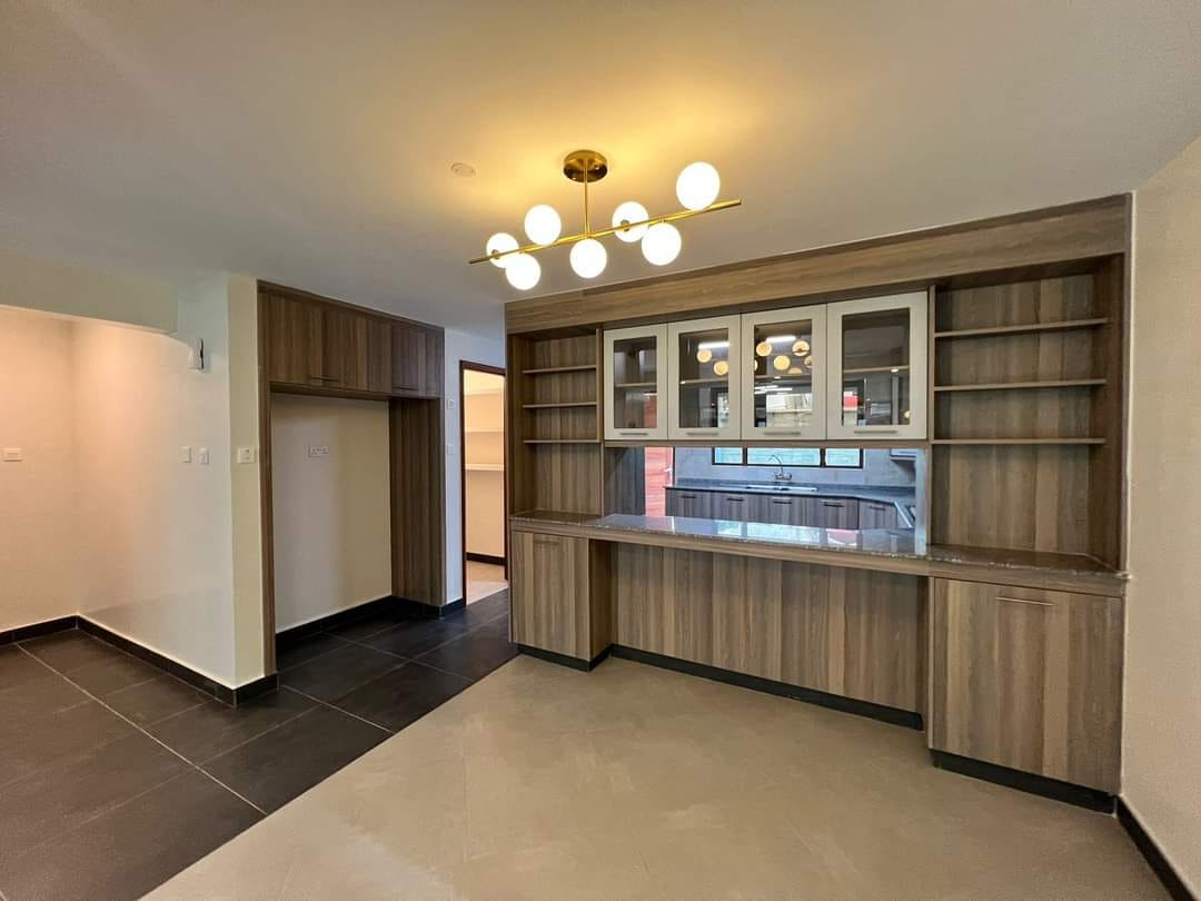 4-bedroom+DSQ