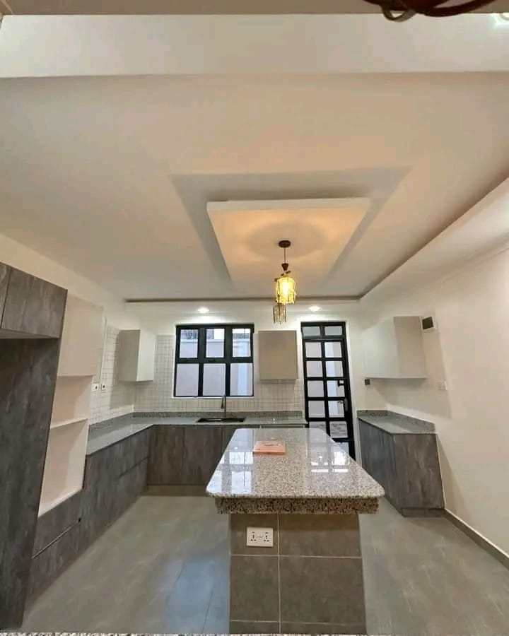 4-Bedroom+DSQ