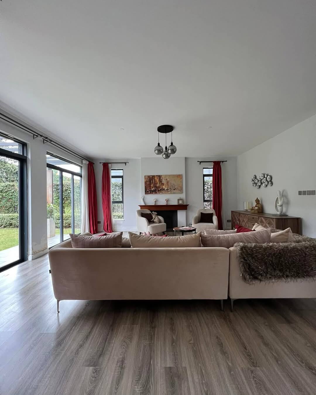 4-Bedroom and DSQ