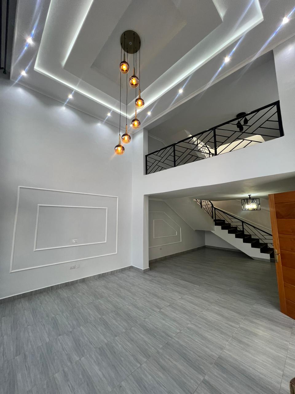 4 Bedroom Villa