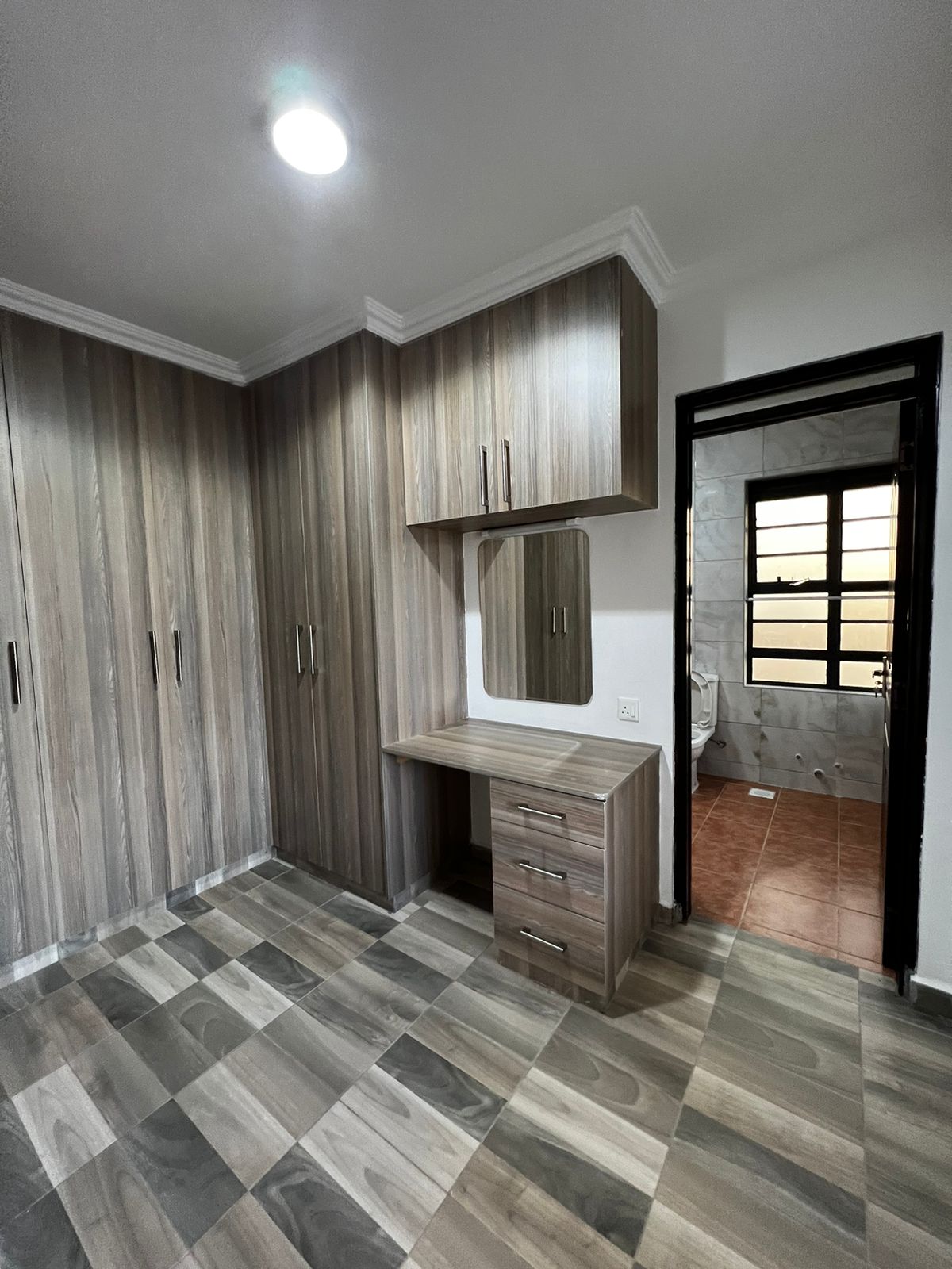 Elegant 4-Bedroom Home with SQ for Rent