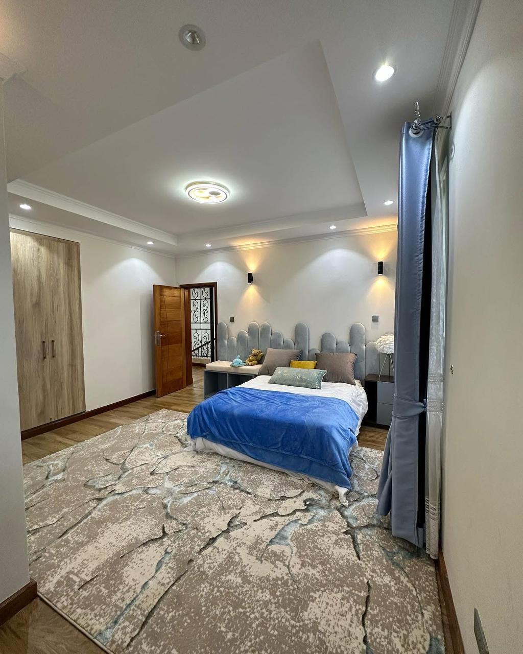 4 Bedroom Villa