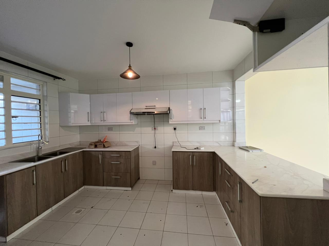 4-Bedroom