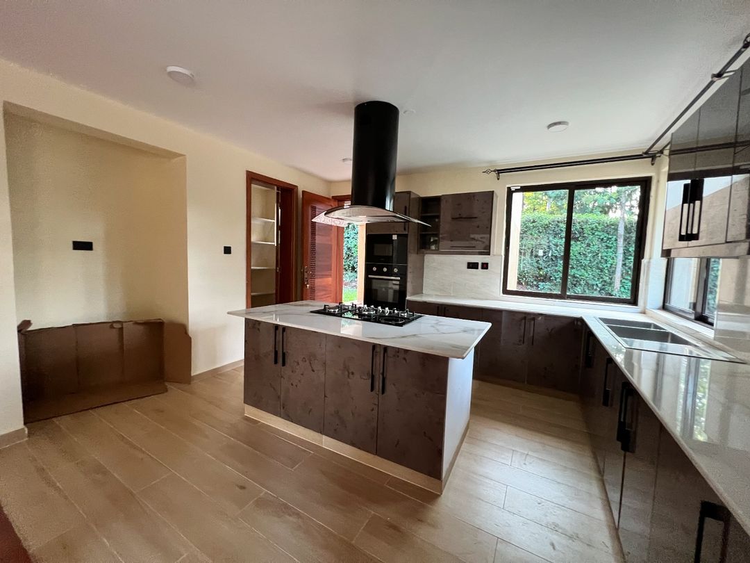 4-Bedroom+DSQ
