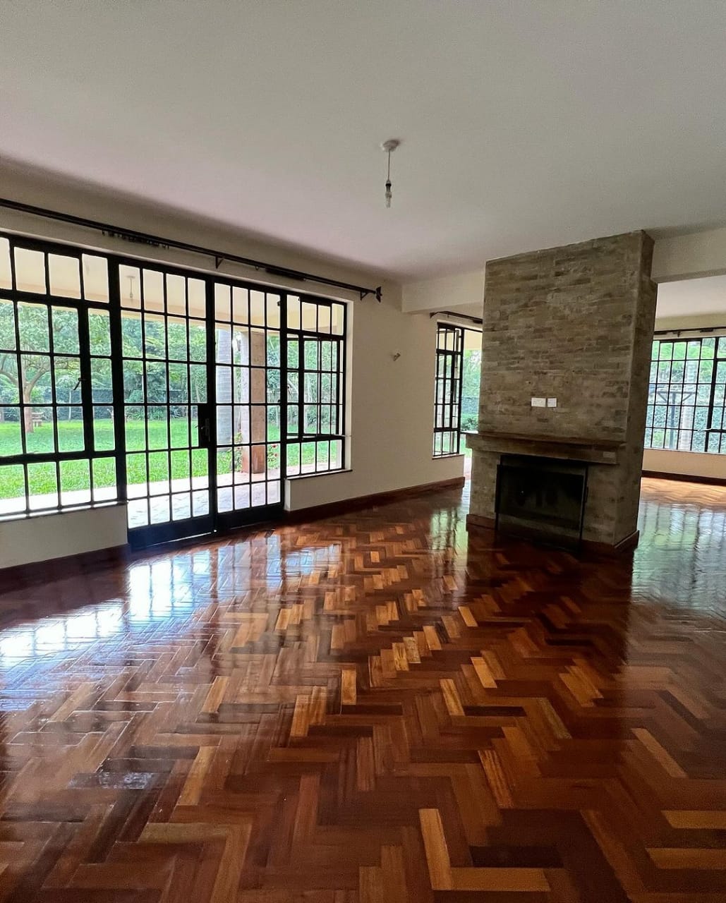 4-bedroom+SQ