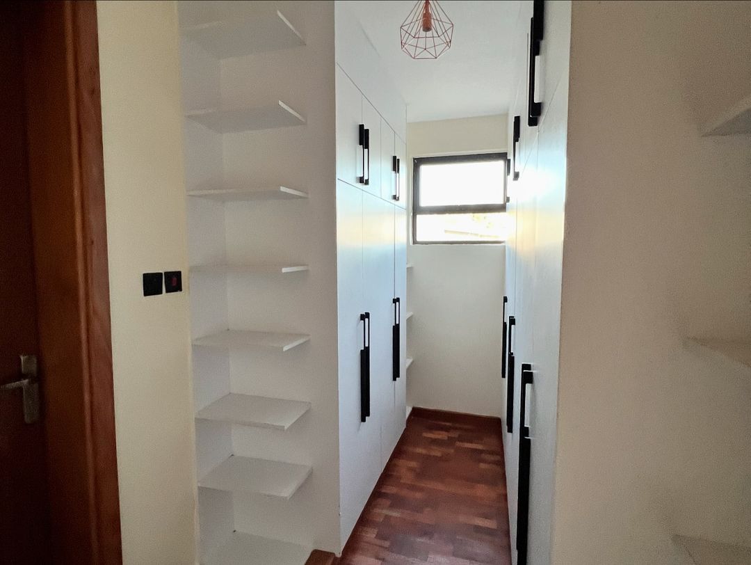 4-Bedroom+DSQ