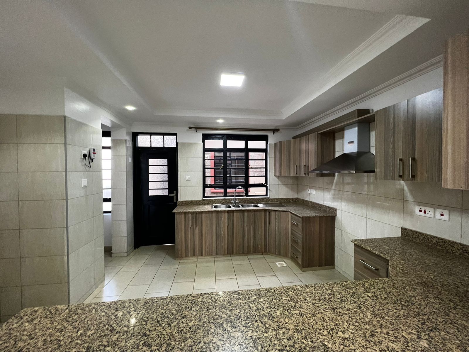 Elegant 4-Bedroom Home with SQ for Rent