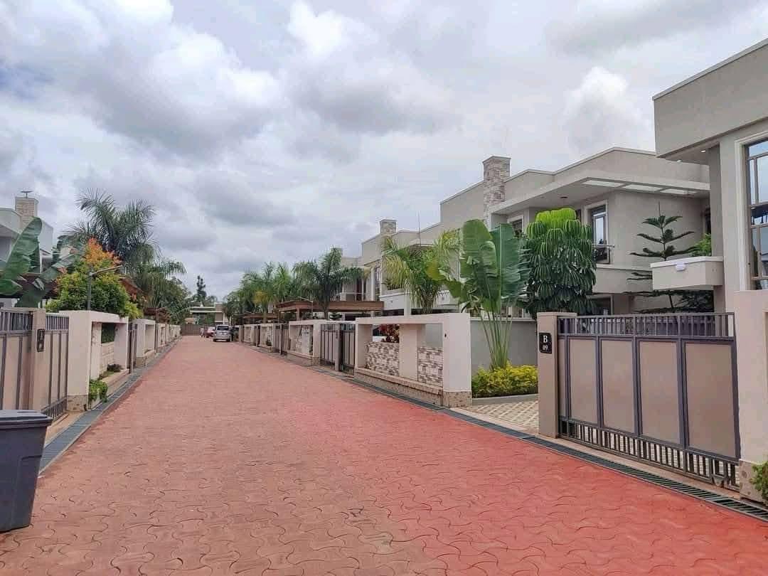4 Bedroom plus DSQ
