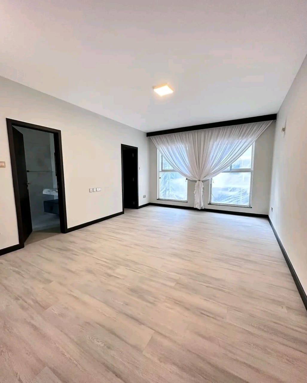 3-Bdroom+SQ