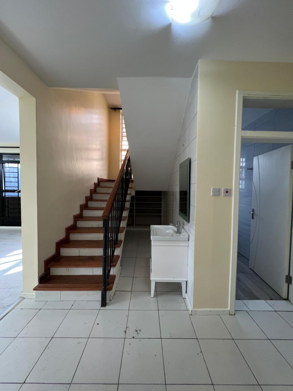 4-Bedroom