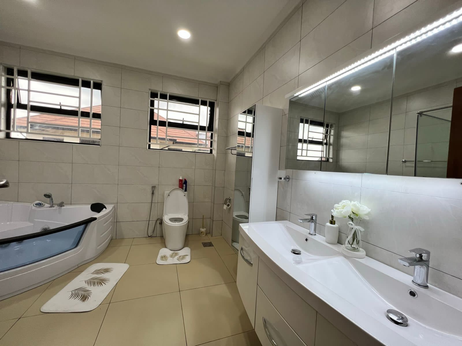 4-Bedroom+DSQ