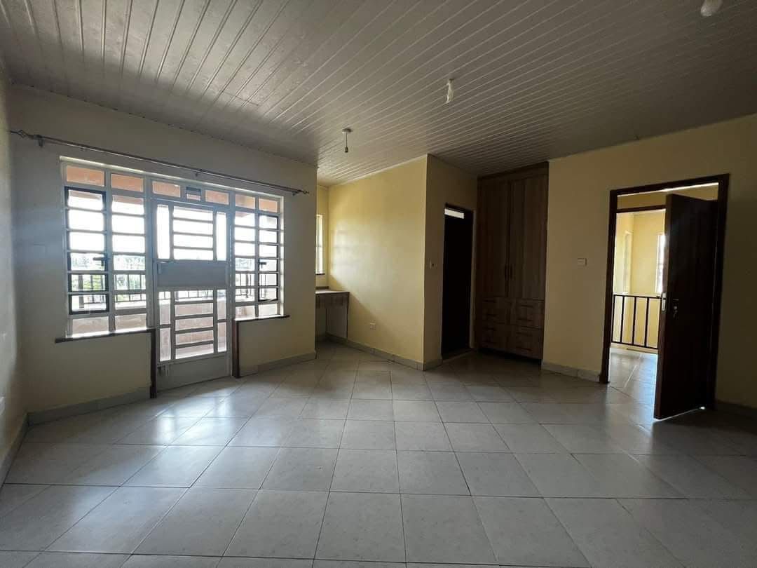 magnificent 4 bedroom house in Membley Estate