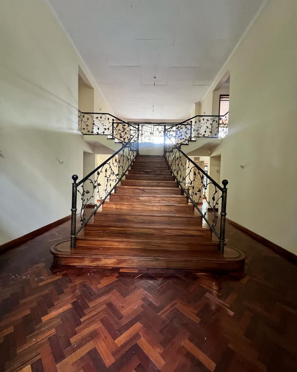 4-bedroom+SQ