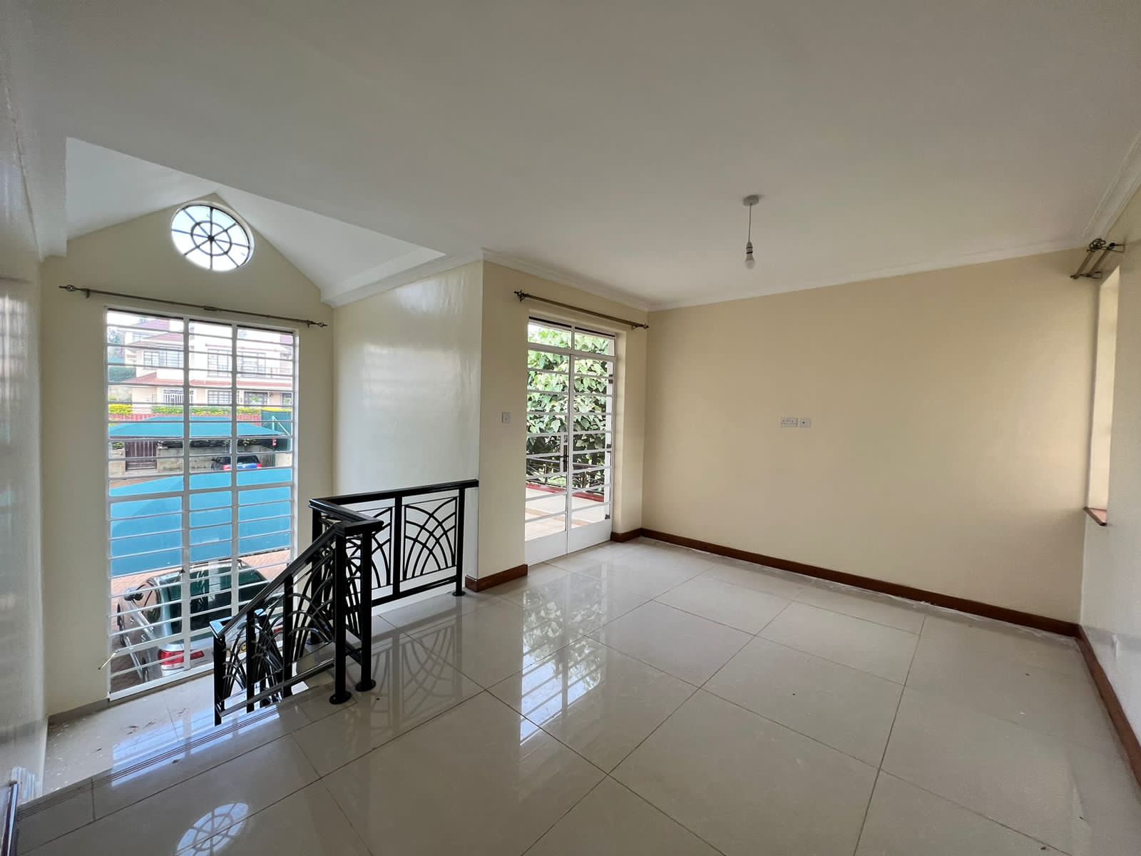 4-Bedrooms+DSQ