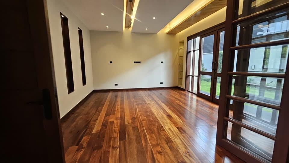 5 Bedroom