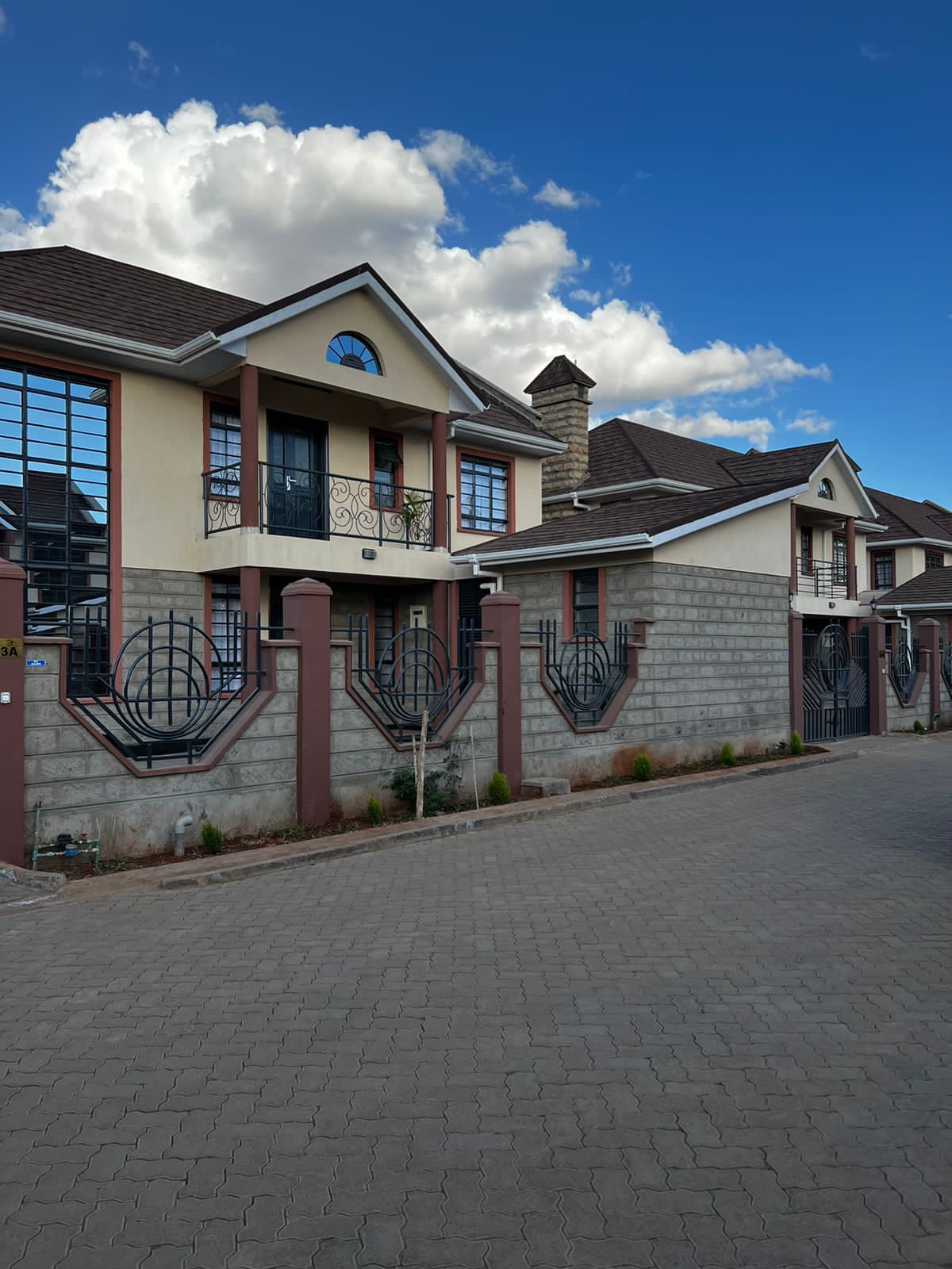 Elegant 4-Bedroom Home with SQ for Rent