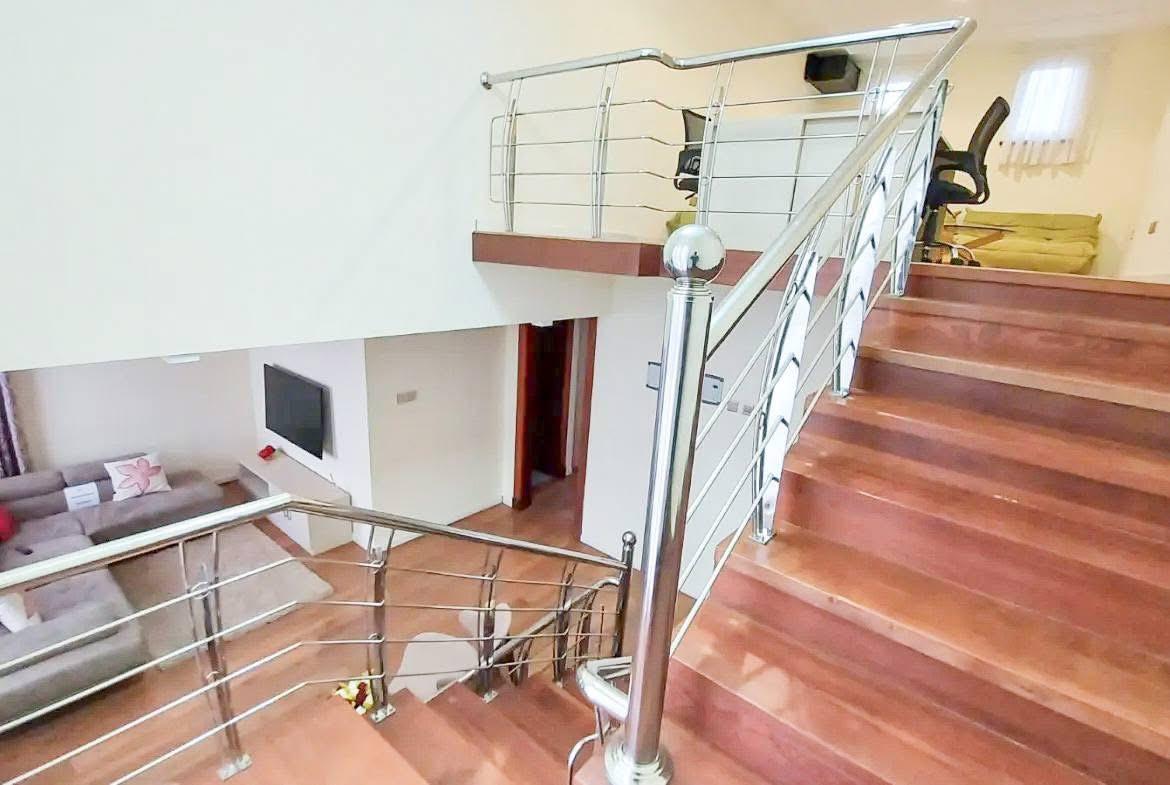 4 Bedroom Townhouse