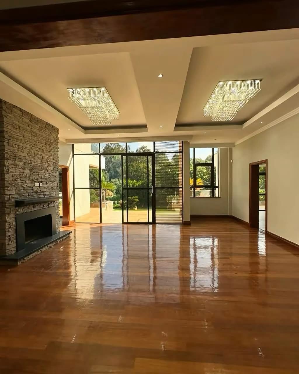 5 Bedroom Villa