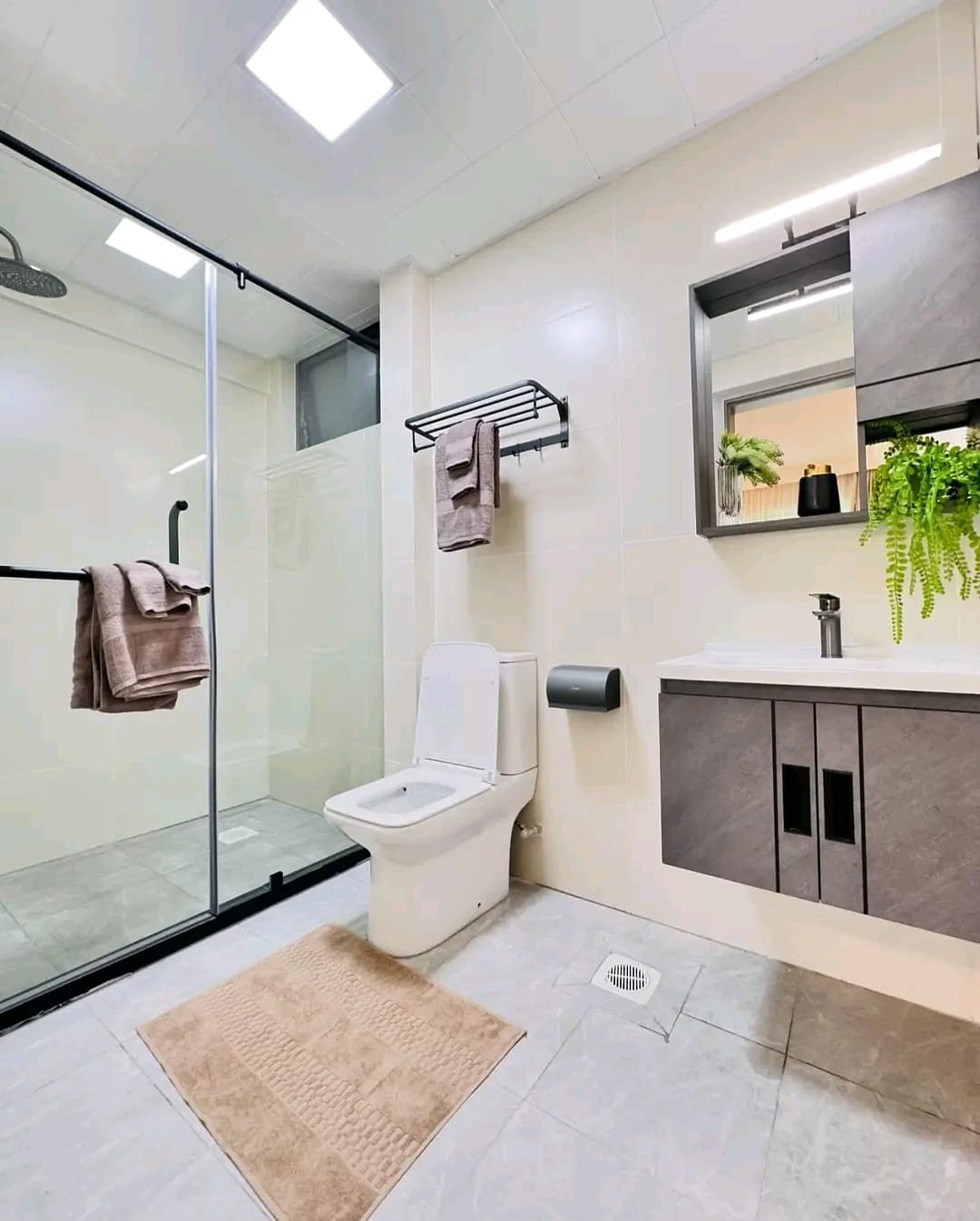 1,2 and 3-bedroom apartment