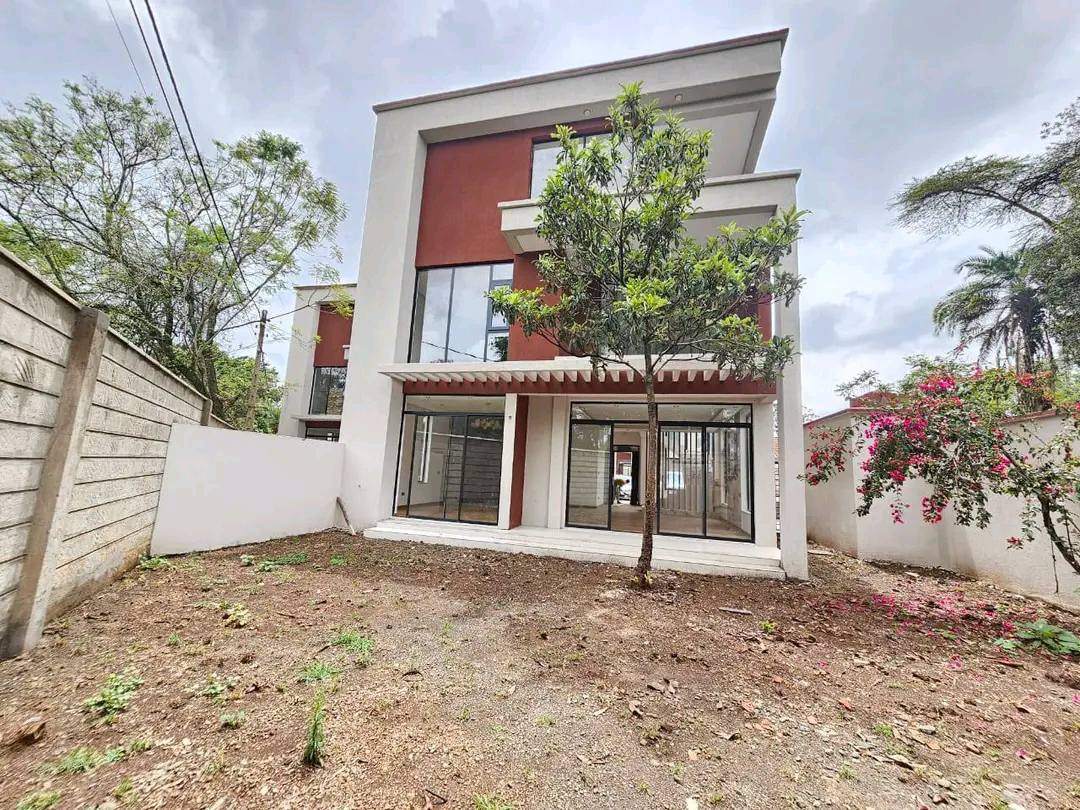 5-Bedroom and DSQ