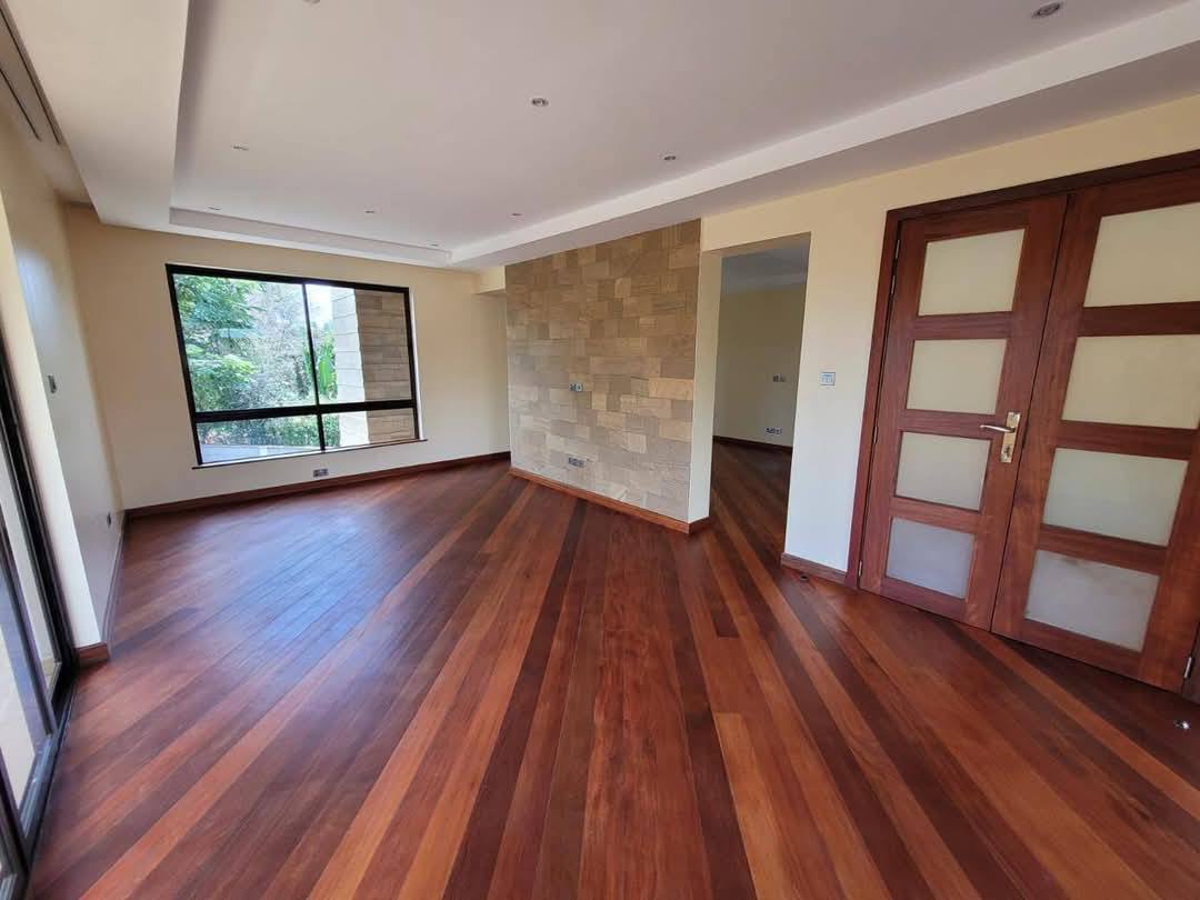 5 Bedroom Plus DSQ