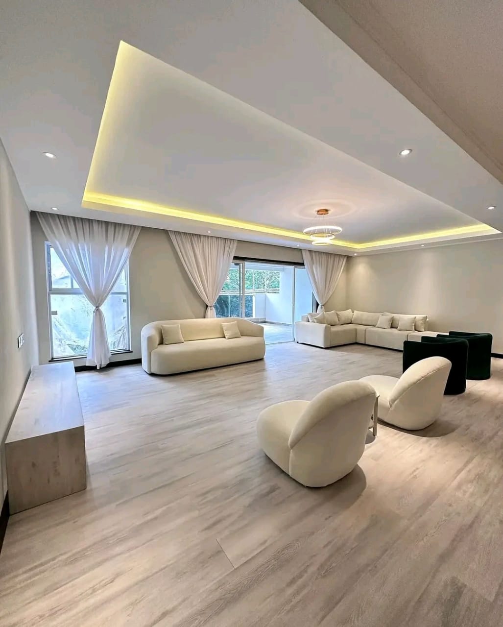 3-Bdroom+SQ