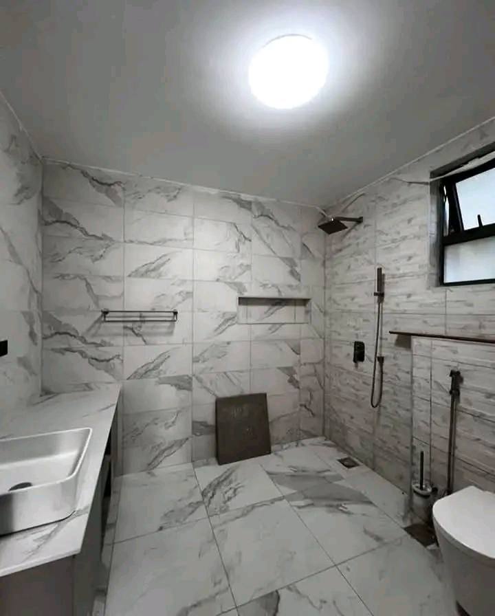 5 Bedroom Townhouse