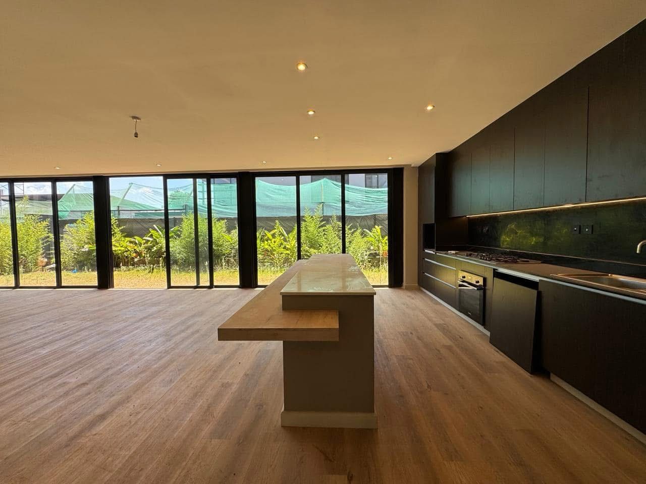 4 Bedroom