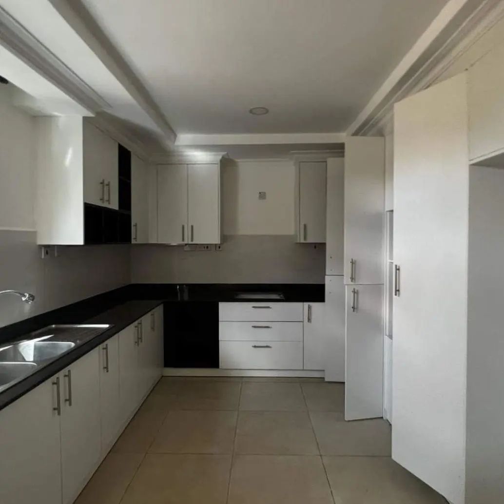 5-Bedroom