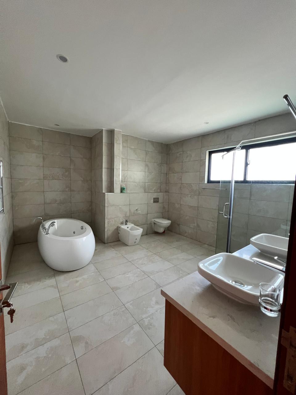 5-Bedroom+DSQ