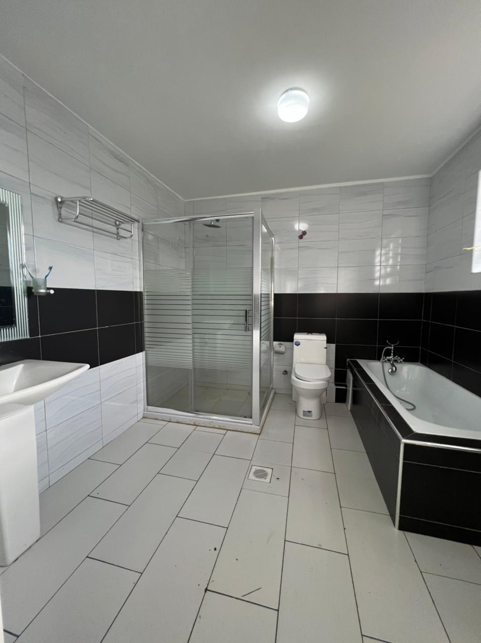 4-Bedroom